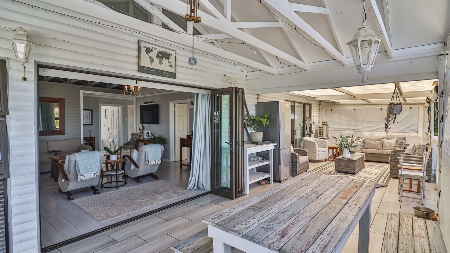 3 Bedroom Property for Sale in Sunrise On Sea Eastern Cape